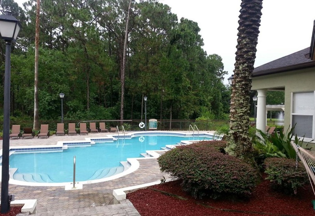 713 Crest Pines Dr, Orlando FL  32828-7158 exterior