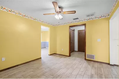 1005 Crescent Parkway, Deland, FL 32724 - Photo 9