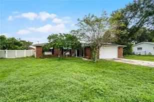 1005 Crescent Pkwy, Deland, FL 32724 - Photo 1