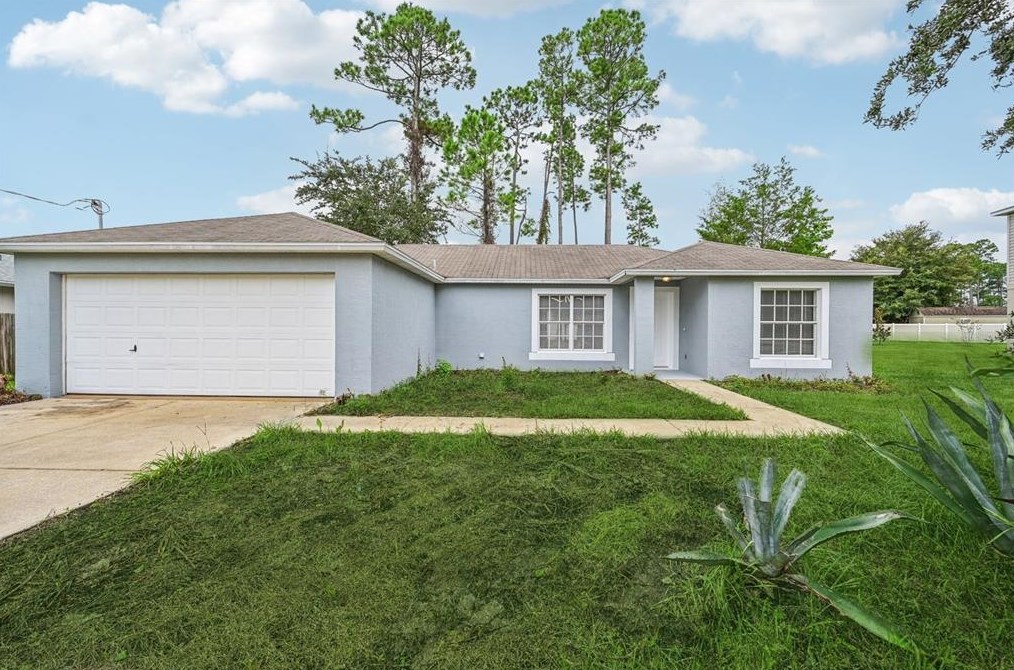 82 Belvedere Ln, Palm Coast FL  32137-8613 exterior
