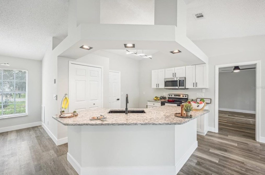 82 Belvedere Ln, Palm Coast FL  32137-8613 exterior