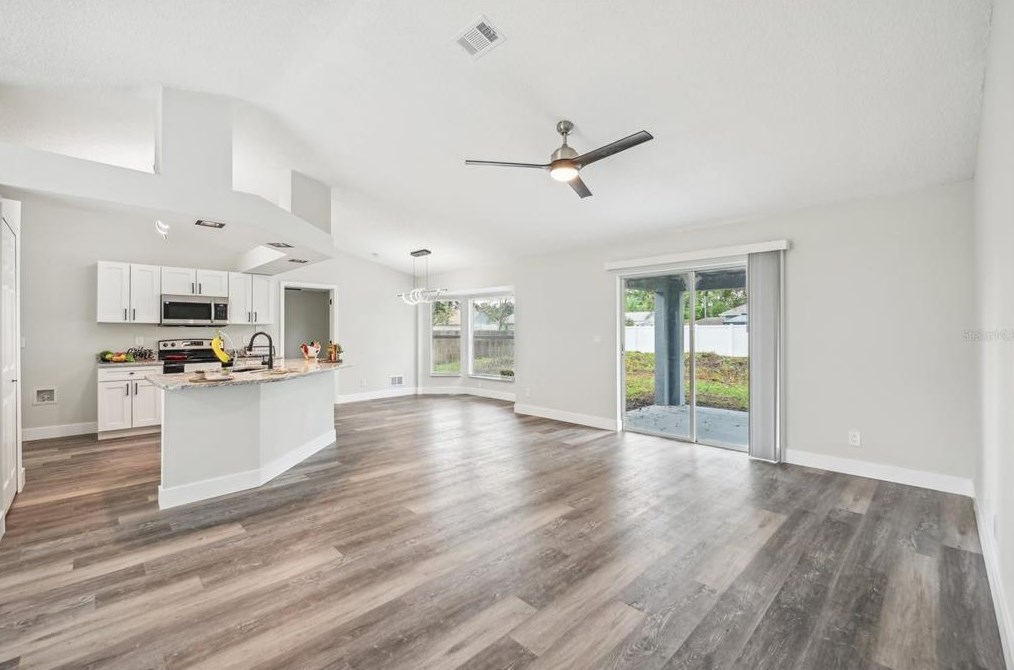 82 Belvedere Ln, Palm Coast FL  32137-8613 exterior