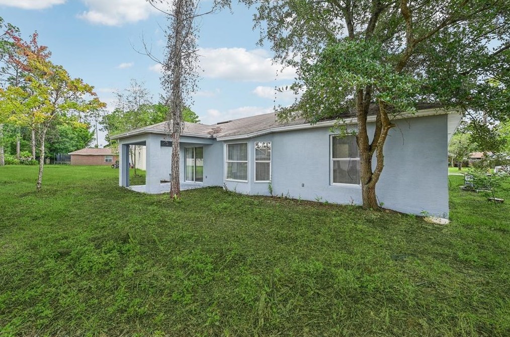82 Belvedere Ln, Palm Coast FL  32137-8613 exterior