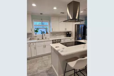 510 Wideview Avenue, Tarpon Springs, FL 34689 - Photo 3