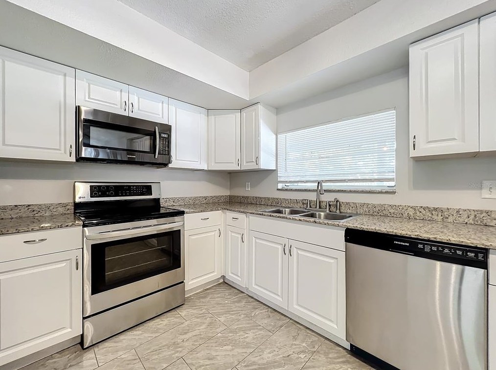 253 Hornbeam Dr, Longwood FL  32779-2566 exterior