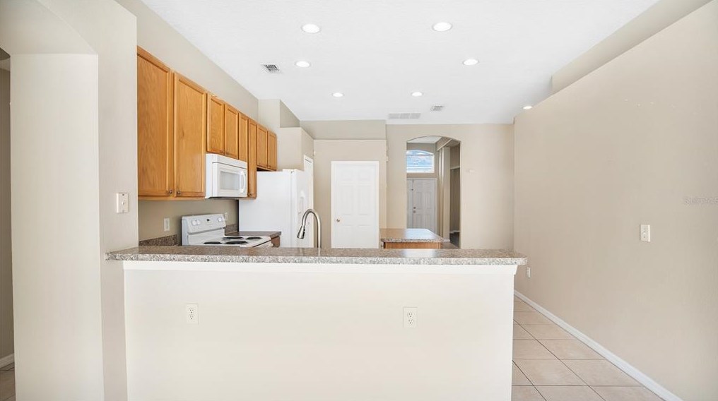 10824 Leader Ln, Orlando FL 32825-7224 exterior