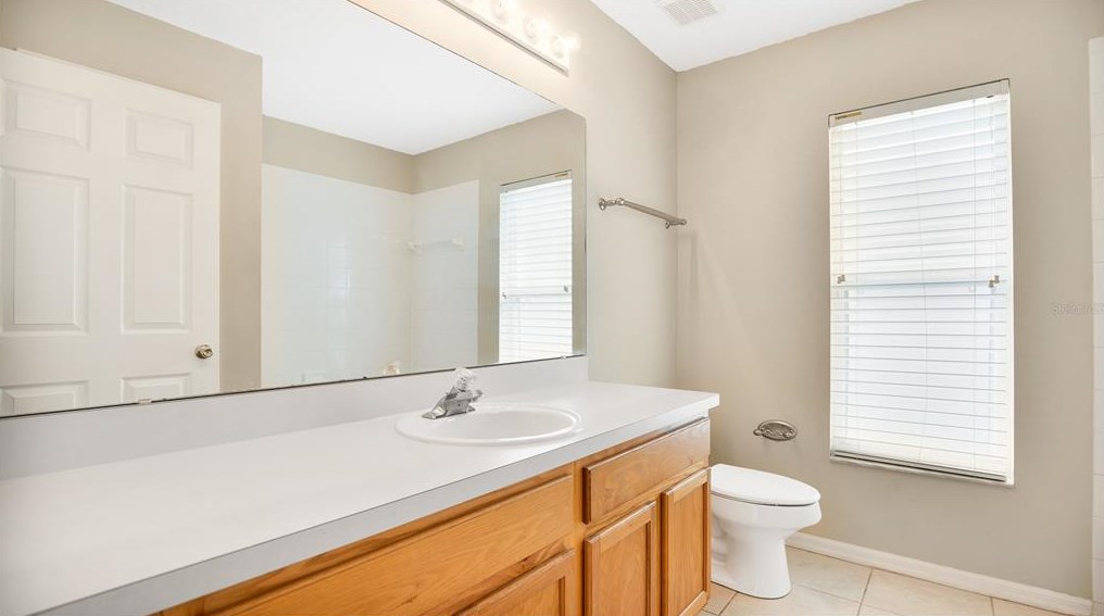 10824 Leader Ln, Orlando FL 32825-7224 exterior