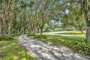 2075 Genova Dr, Oviedo, FL 32765 - Photo 41