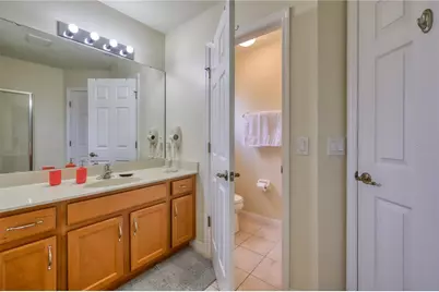 221 Las Fuentes Drive, Kissimmee, FL 34746 - Photo 41