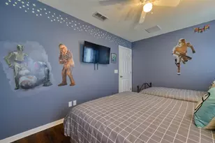 221 Las Fuentes Dr, Kissimmee, FL 34746 - Photo 47