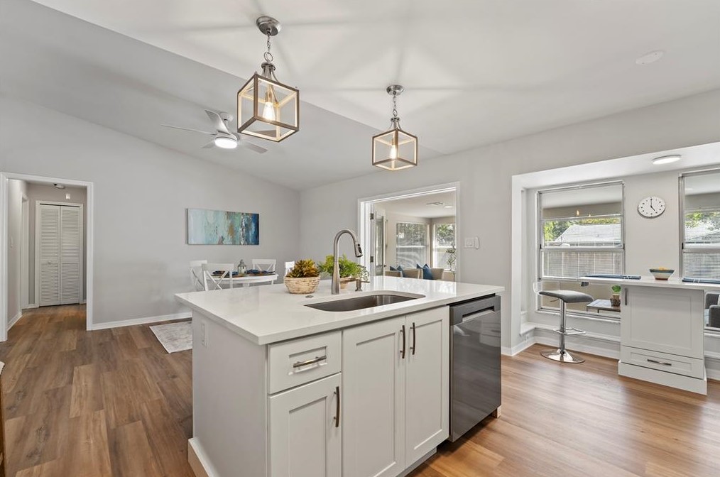 3037 Nicholson Dr, Winter Park FL 32792-7546 exterior