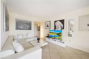 445 Hamden Dr, Clearwater Beach, FL 33767 - Photo 9