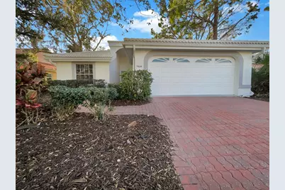 7526 Fairlinks Court, Sarasota, FL 34243 - Photo 1