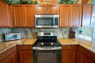 9869 E Villa Cir, Vero Beach, FL 32966 - Photo 9