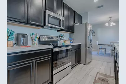 911 Avenal, Davenport, FL 33837 - Photo 17