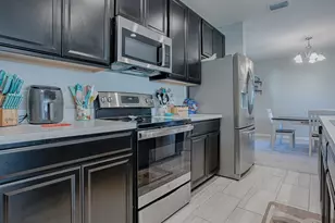 911 Avenal, Davenport, FL 33837 - Photo 17