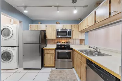 5208 Via Hacienda Circle #201, Orlando, FL 32839 - Photo 5