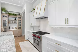 10331 Los Feliz Dr, Orlando, FL 32836 - Photo 9