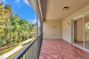 2847 Metro Sevilla Dr, Orlando, FL 32835 - Photo 3