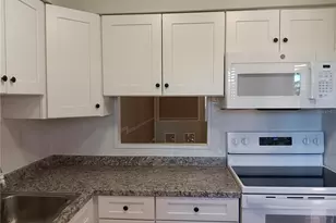 2860 N Powers Dr, Orlando, FL 32818 - Photo 5