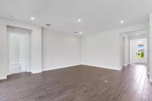 925 Tassleflower Trl, Saint Cloud, FL 34771 - Photo 11