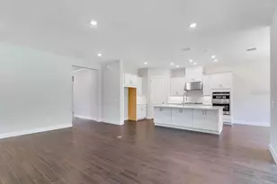 925 Tassleflower Trl, Saint Cloud, FL 34771 - Photo 13