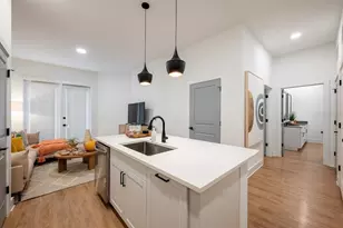 11929 Pioneers Way, Orlando, FL 32832 - Photo 31