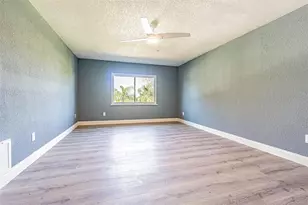 6370 Conniewood Square, New Port Richey, FL 34653 - Photo 15