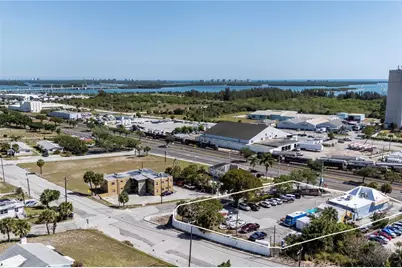 927 N US Highway 1, Fort Pierce, FL 34950 - Photo 3