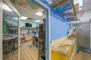 927 N US Hwy 1, Fort Pierce, FL 34950 - Photo 45