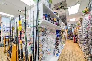 927 N US Hwy 1, Fort Pierce, FL 34950 - Photo 37