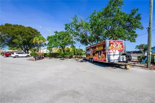 927 N US Hwy 1, Fort Pierce, FL 34950 - Photo 25