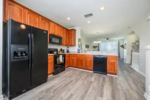 8001 Cool Breeze Dr, Orlando, FL 32819 - Photo 9