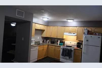 5850 Cypress Gardens Boulevard #304, Winter Haven, FL 33884 - Photo 7