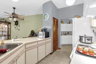3007 Fayson Cir, Deltona, FL 32738 - Photo 5