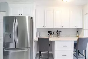 15427 Winter Breeze Ln, Wimauma, FL 33598 - Photo 9