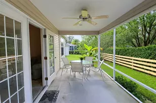 2530 Saffron Ln, The Villages, FL 32162 - Photo 27