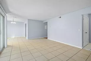 4172 Versailles Dr, Orlando, FL 32808 - Photo 5