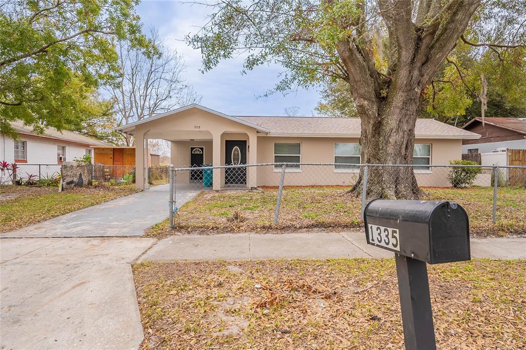 1335 Lescot Ln main architectural view