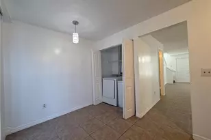 1627 Eagle Creek Cir, Orlando, FL 32807 - Photo 15