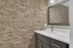 3433 Glossy Leaf Ln, Clermont, FL 34711 - Photo 5