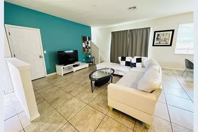 840 Las Fuentes Drive, Kissimmee, FL 34746 - Photo 3