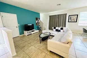 840 Las Fuentes Dr, Kissimmee, FL 34746 - Photo 3