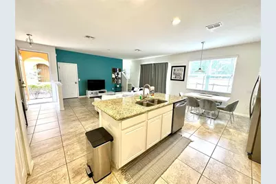 840 Las Fuentes Drive, Kissimmee, FL 34746 - Photo 7