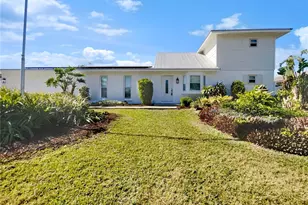 7326 Shepherd St, Sarasota, FL 34243 - Photo 1