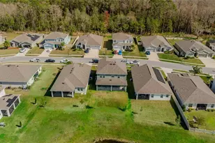 1756 Chatsworth Cir, Saint Cloud, FL 34771 - Photo 17