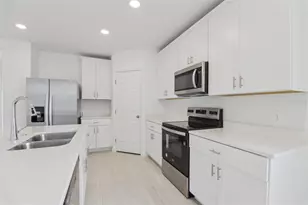 325 Castle Dr, Lake Alfred, FL 33850 - Photo 15