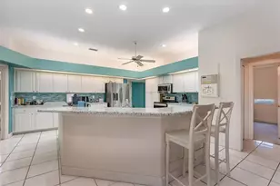 6850 Huntington Hills Blvd, Lakeland, FL 33810 - Photo 9