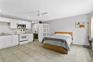 627 N Hyer Ave, Orlando, FL 32803 - Photo 43