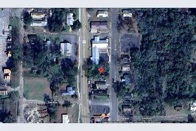 5279 Brown Street, Graceville, FL 32440 - Photo 9